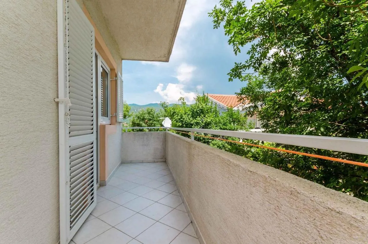 Apartment In Novi Vinodolski 15312 Croatia