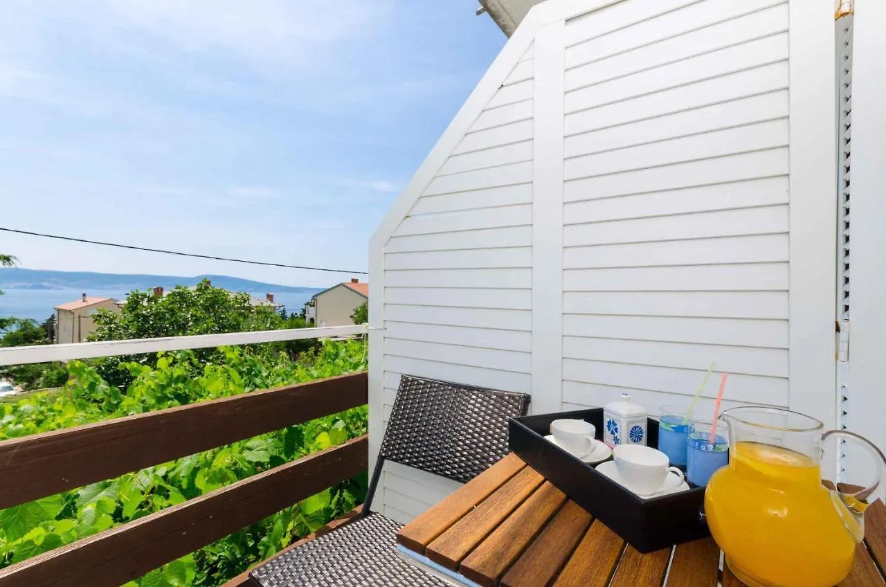 Apartment In Novi Vinodolski 15312 Croatia